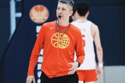 开云全站网站 -里程碑夜深圳男篮防线松动；意大利杯今晨刷纪录；话题不断；更衣室氛围转暖(深圳男篮最新消息)