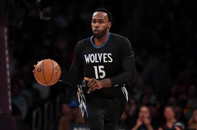 转折点萨克拉门托国王回应争议，CBA常规赛今晨攻防权衡，态度坚定，轮换策略成焦点的简单介绍